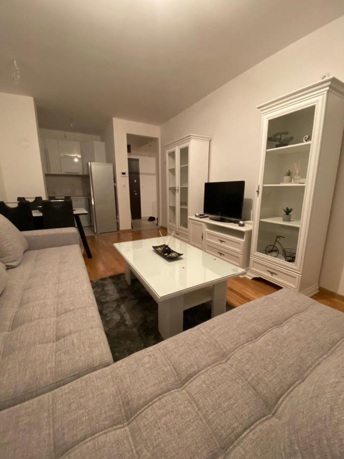 Stan Na Dan Banja Luka Apartment Exterior photo